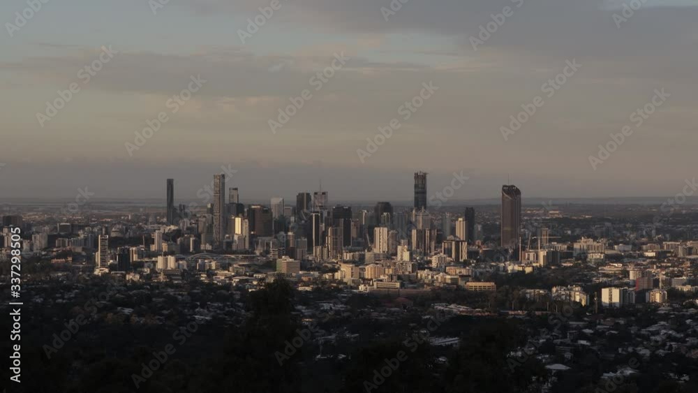 Time lapse: stunning sunset to blackout view of Melbourne skyline, Australia
Time lapse: stunning sunset to blackout view of Melbourne skyline, Australia