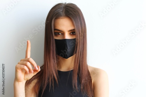 Obraz na płótnie Girl in a mask virus w salonie