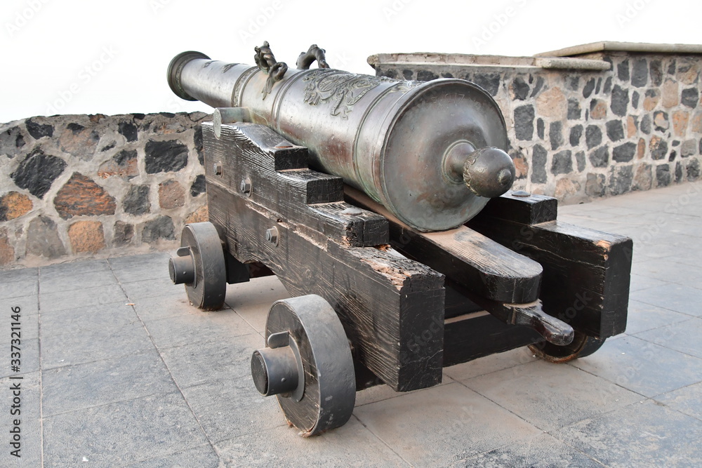 Cañón antiguo Cañón antiguo
