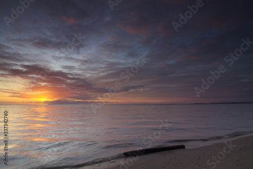 Fototapeta Naklejka Na Ścianę i Meble -  Sunrise at the sea