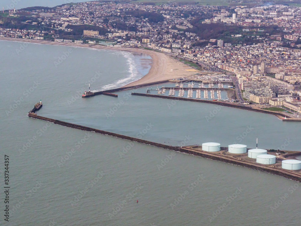 vue du port du Havre en France