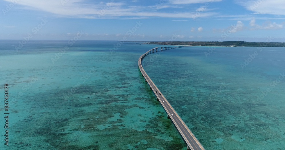 Aerial shot of irabu-ohashi bridge, miyakojima,okinawa,
Japan Aerial shot of irabu-ohashi bridge, miyakojima,okinawa,
Japan