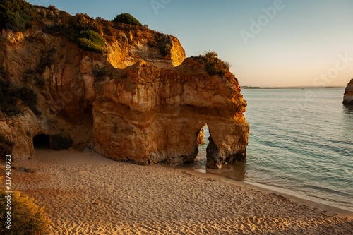 Obraz na płótnie Klifowe wybrzeże Algarve, Ponta da Piedade, Portugalia w salonie