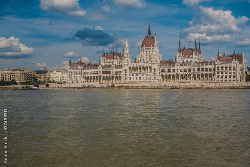 Fototapeta premium Beautiful building of Parliament in Budapest, Hungary