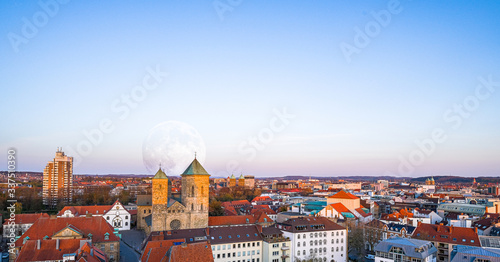 Supermond-Aufgang über Osnabrück photo