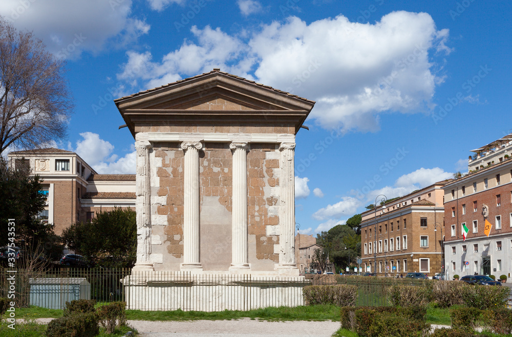 The Temple of Portunus (Tempio di Portuno) or Temple of Fortuna Virilis. Roman temple in Rome, Italy The Temple of Portunus (Tempio di Portuno) or Temple of Fortuna Virilis. Roman temple in Rome, Italy