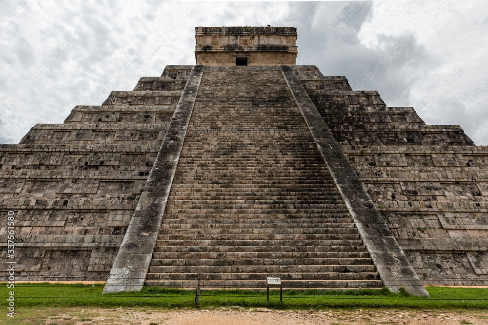 Mayan ruins in Chichen  Itza (Yucatan, Mexico).