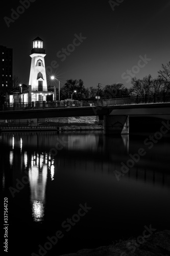 Port Credit Long Exposure