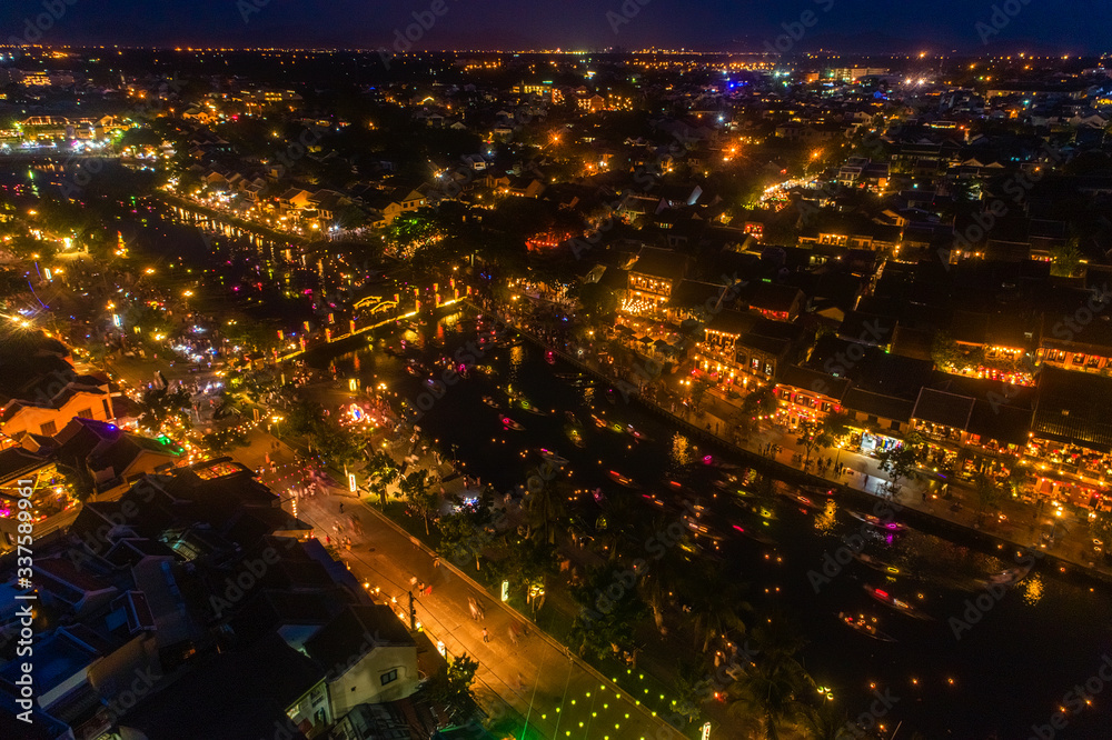 Obraz premium Panorama Aerial view of Hoi An ancient town, UNESCO world heritage, at Quang Nam province. Vietnam. Hoi An is one of the most popular destinations in Vietnam 