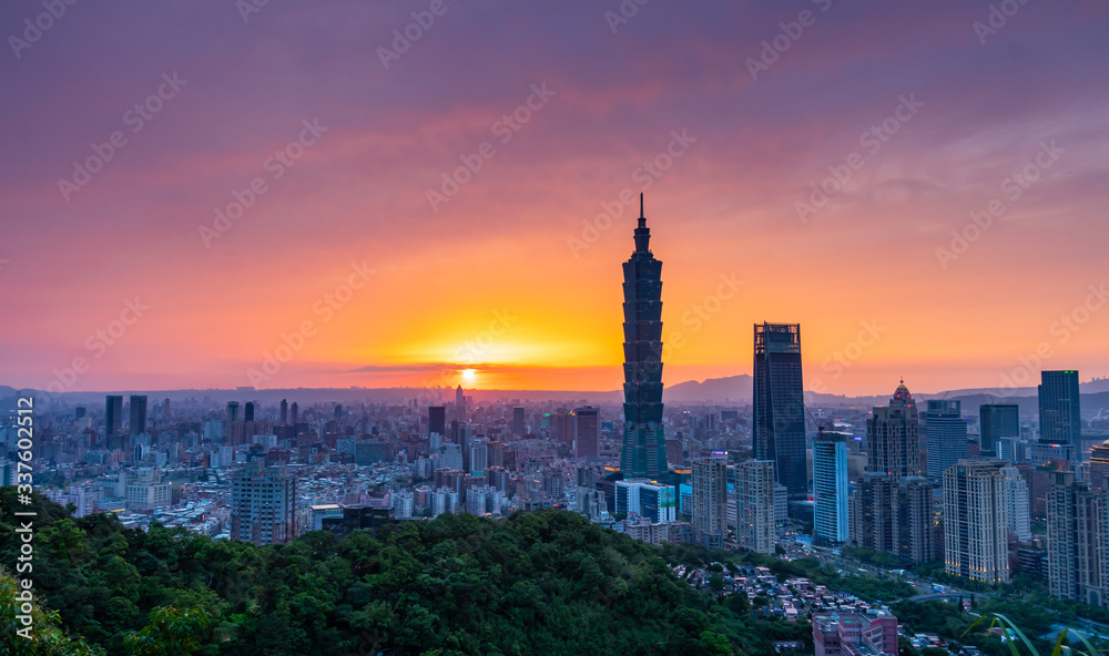 Sunset view at Taipei city in Taiwan