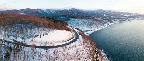 Konstfotografi road trip across  shiretoko peninsula hokkaido in winter season