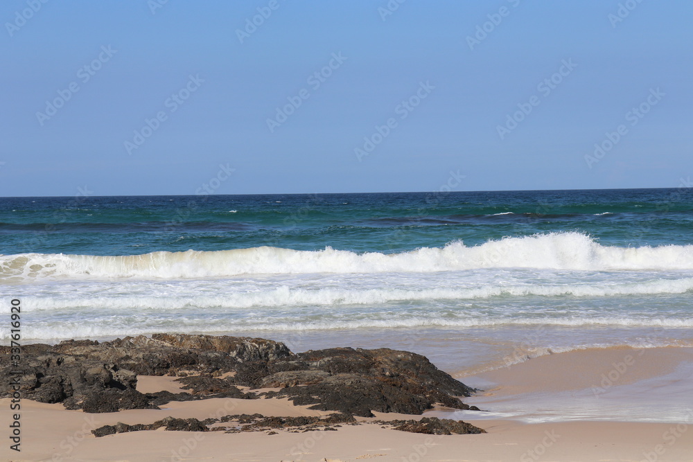 Fototapeta premium Honolulu Diamond head and Honolulu beach