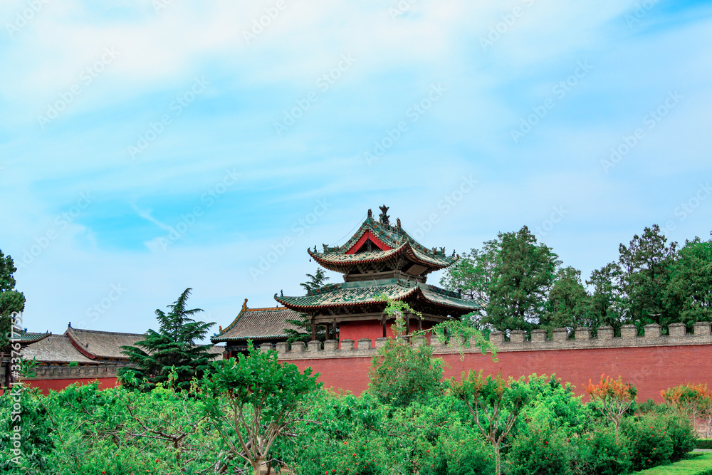 Ancient buildings in Fujian, China.
Ancient buildings in Fujian, China.