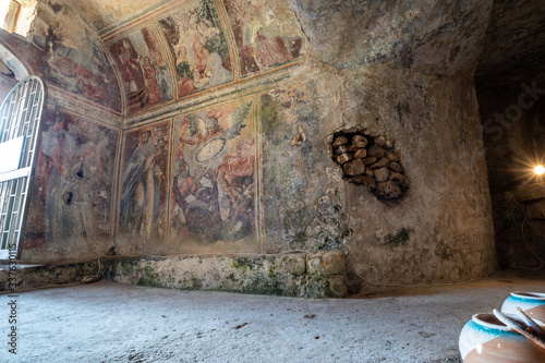 Fotografie a crypt dedicated to St