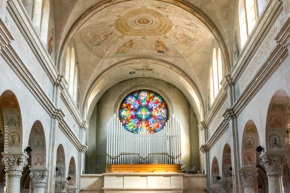 Obraz premium Chiesa cattolica della Basilica del Sacro Cuore di Lugano