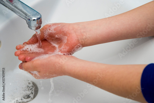 Coronavirus prevention, washing hands