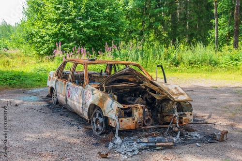 Car fire in the forest