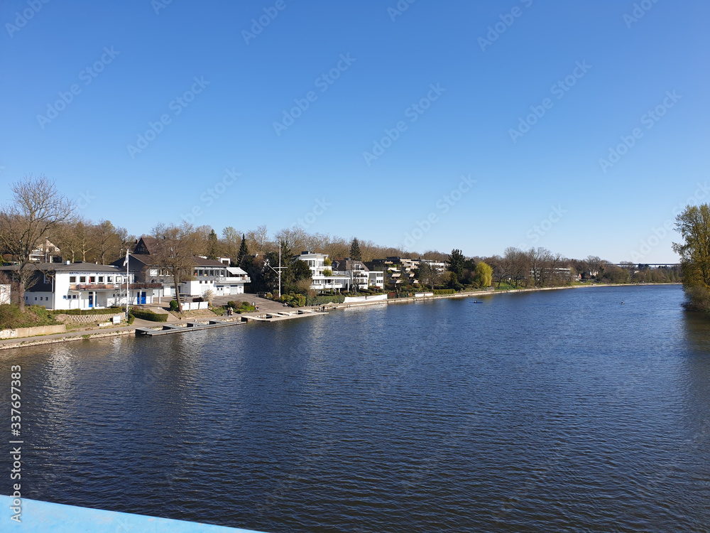 Blick auf die Ruhr von der Mendener Brücke - Mülheim an der Ruhr Blick auf die Ruhr von der Mendener Brücke - Mülheim an der Ruhr