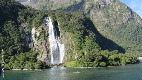 Milford Sound Cascada New Zealand