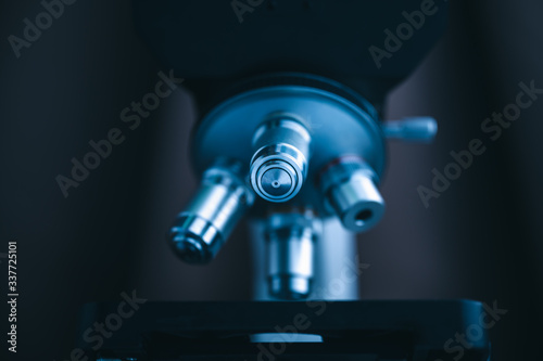 Focus on microscope with me...