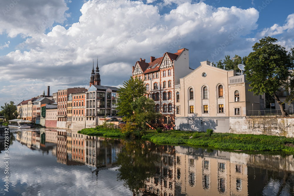 Fototapeta premium Buildings at riverside