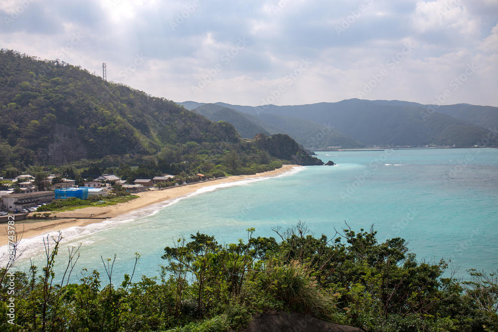 国直サンセットパークから見下ろす蒼い海