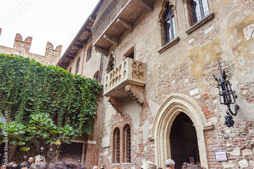 The famous balcony of Juliet on Juliet house on Via Cappello in the old part of Verona city in Italy.