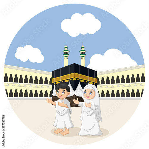 Cartoon muslim kids prayer in mecca