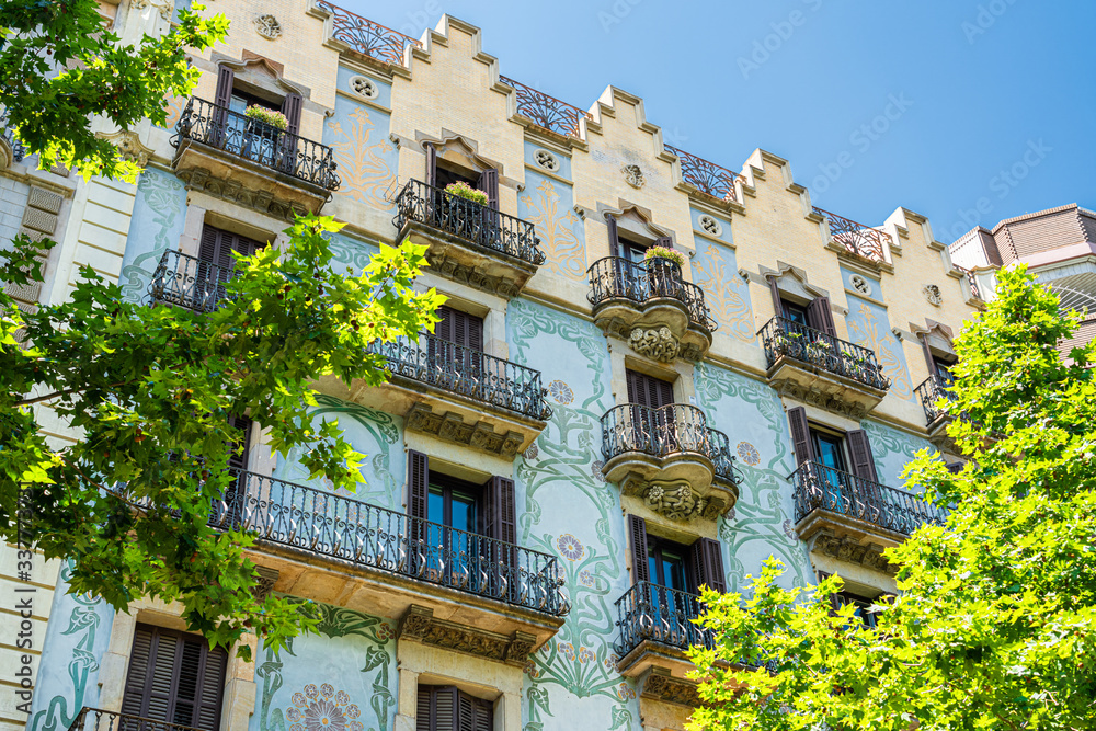 Φωτογραφία Detail Of Beautiful Facade Building Architecture In City Of Barcelona, Spain
