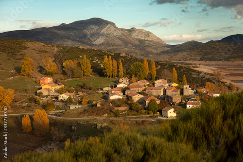 Alba de los Cardaños village in palencia during fall