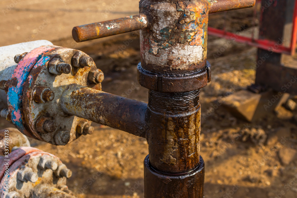 Oil pumping pipeline with oil streams. Oil pumping pipeline with oil streams.