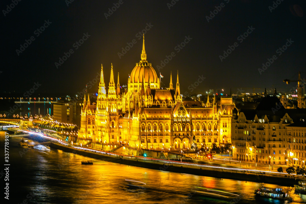 The Hungarian parliament at night