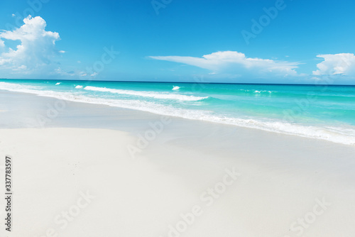beach with white sand and turquoise sea © Avatar_023