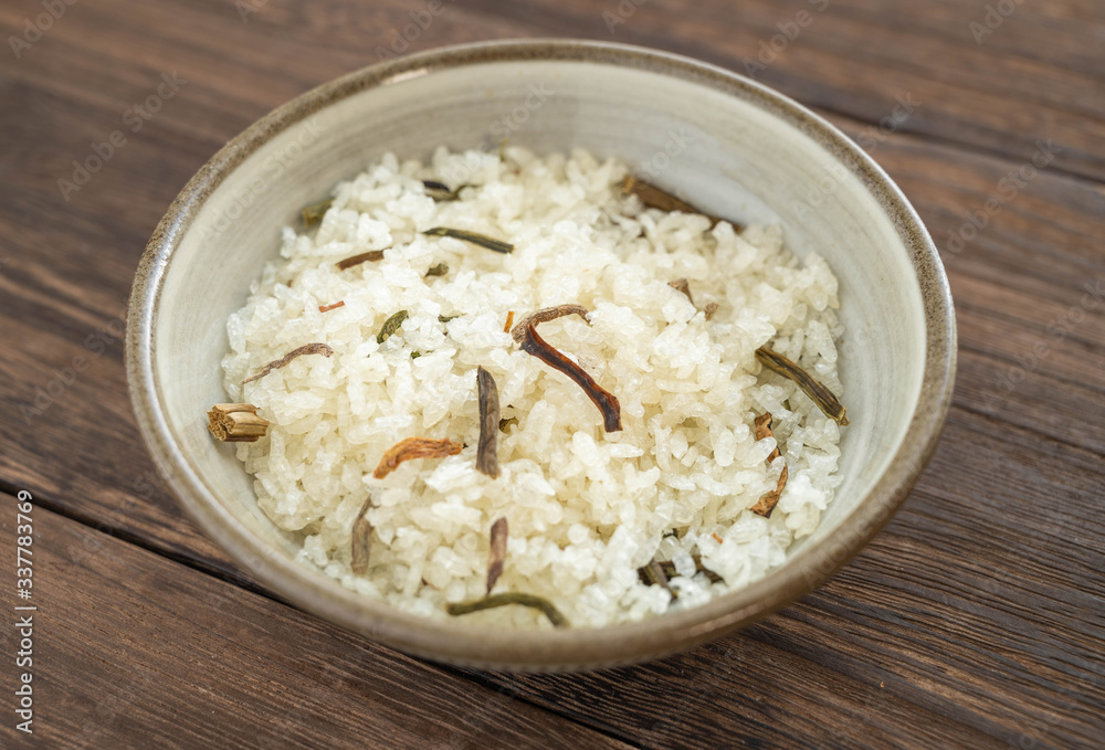 フリーズドライの山菜ごはん フリーズドライの山菜ごはん