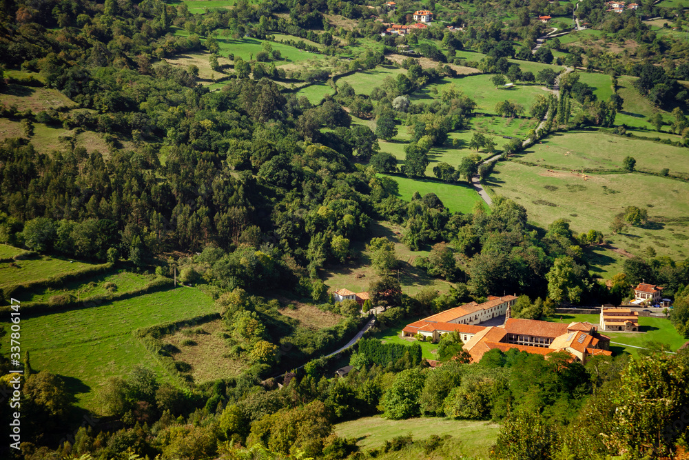 Monasterio de Valdedios en el Valle de Boiges/Boides