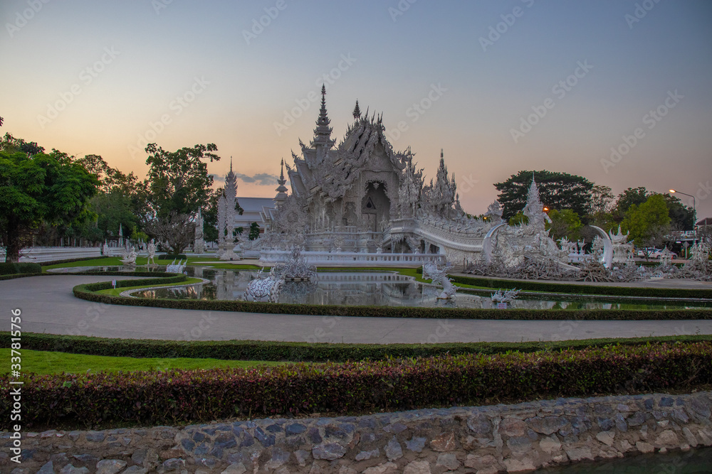 Fototapeta premium A beautiful view of white temple at Chiang Rai, Thailand.