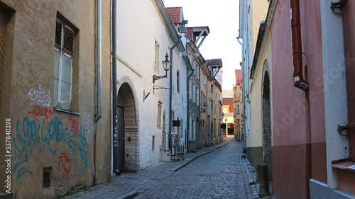 Fototapeta Naklejka Na Ścianę i Meble -  Street in Tallinn Old Town, Republic of Estonia