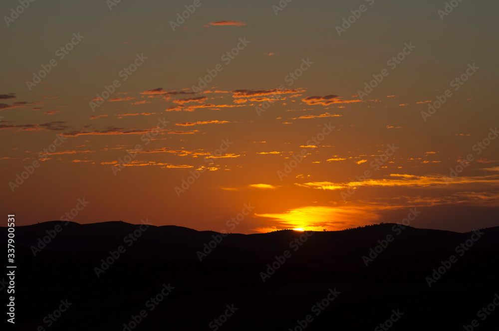 Obraz premium Sunset at Stokes Hill Lookout, Flinders' Ranges, South Australia, Australia