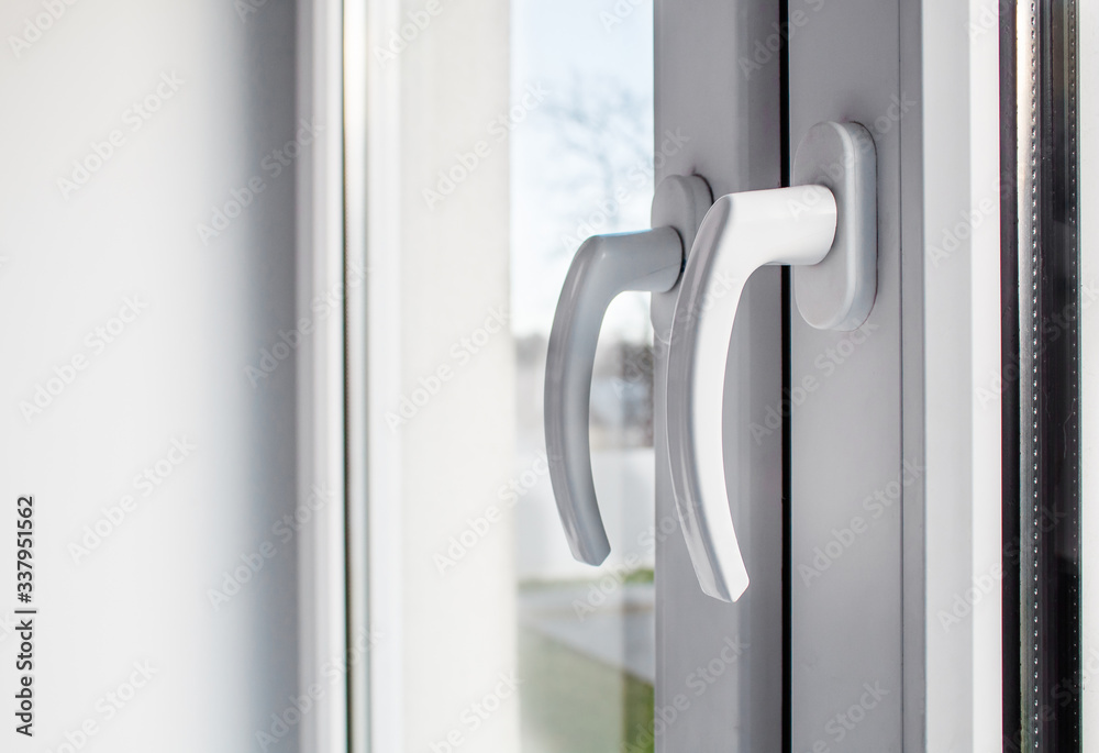 handles closed plastic window