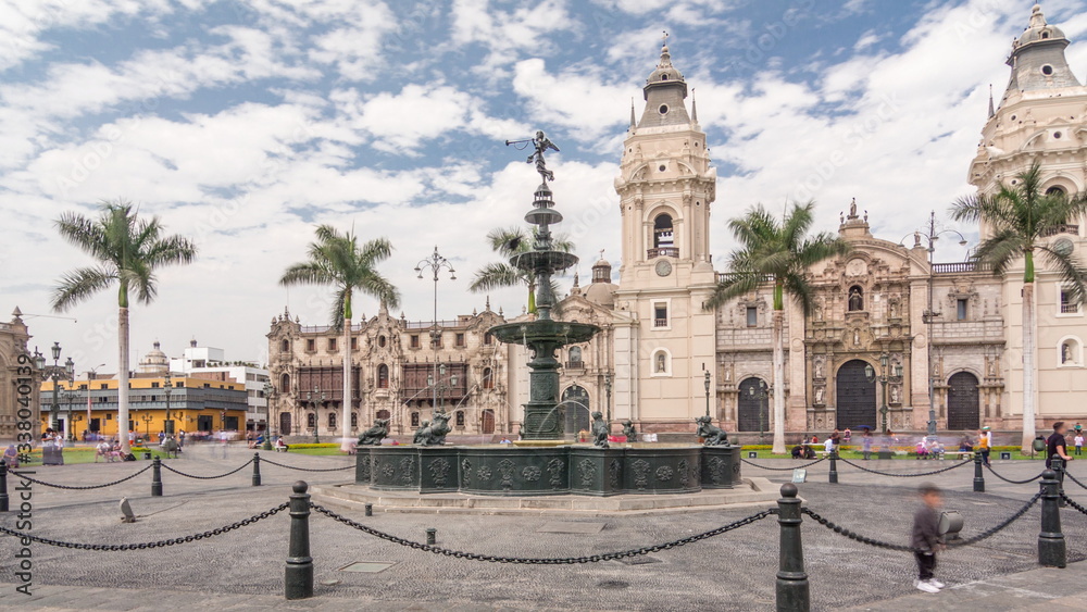 Fountain on The Plaza de Armas timelapse hyperlapse, also known as the Plaza Mayor