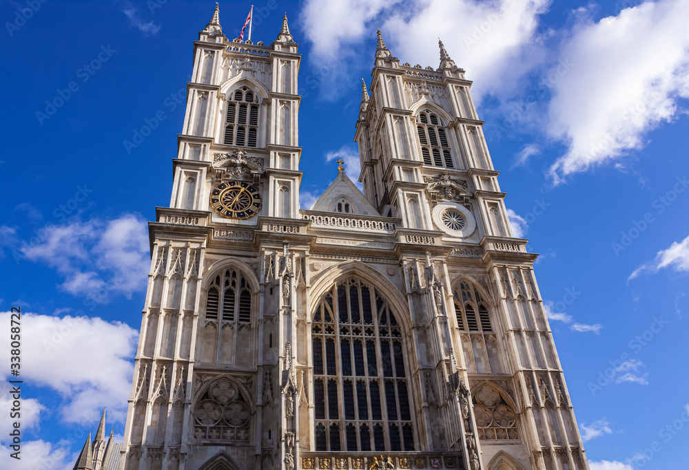 Obraz premium A close up of a grand Gothic building 