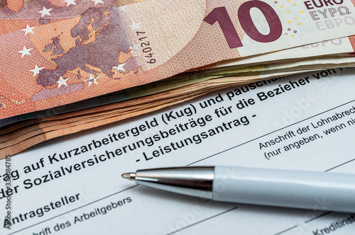 Antrag Arbeitsamt auf Kurzarbeit (KUG) einreichen photo