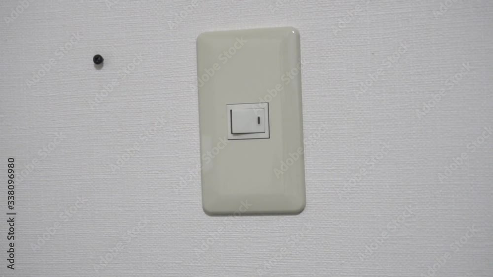 Video of cleaning the switch with alcohol Video of cleaning the switch with alcohol