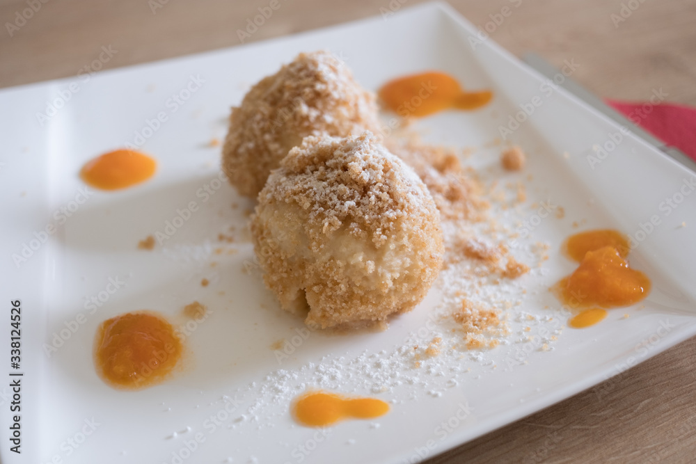 Marillenknödel