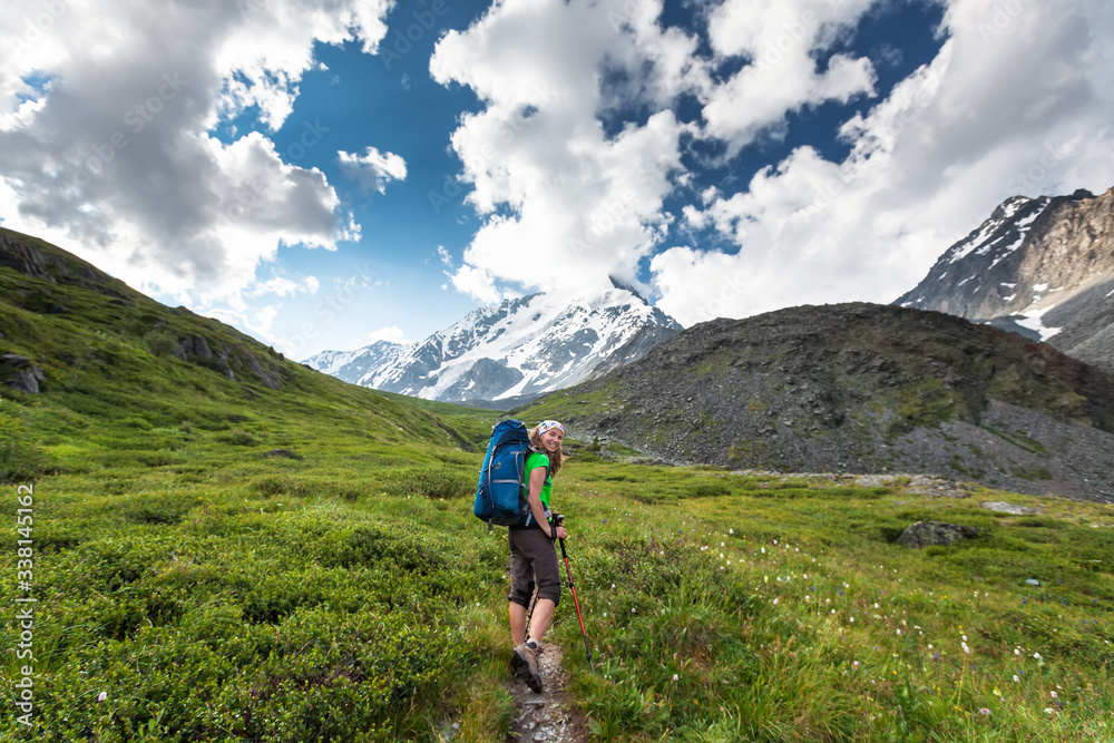 Fototapeta premium Hiker in the mountains on the Altai