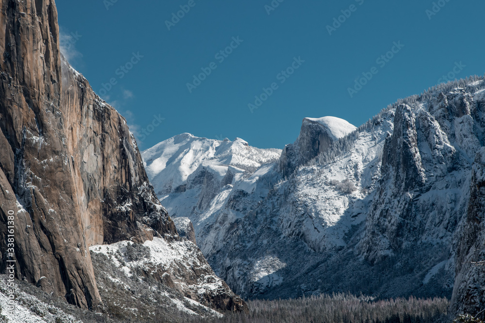 View of snow covered mountains in Yosemite Valley
