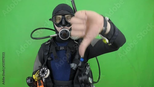 divemaster, descent, diving sign go down, dive center, greenscreen,diving instructor, descend, diving course, extreme, diving skills, dive sign, sign descent, sign from diving course, writing underwat photo