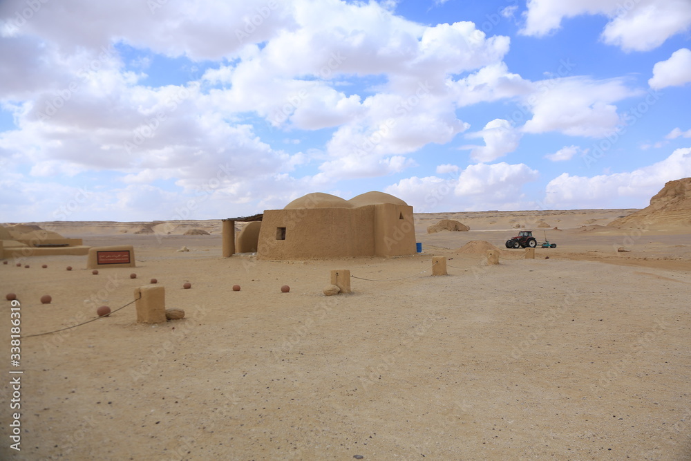 Wadi Hetan on the desert