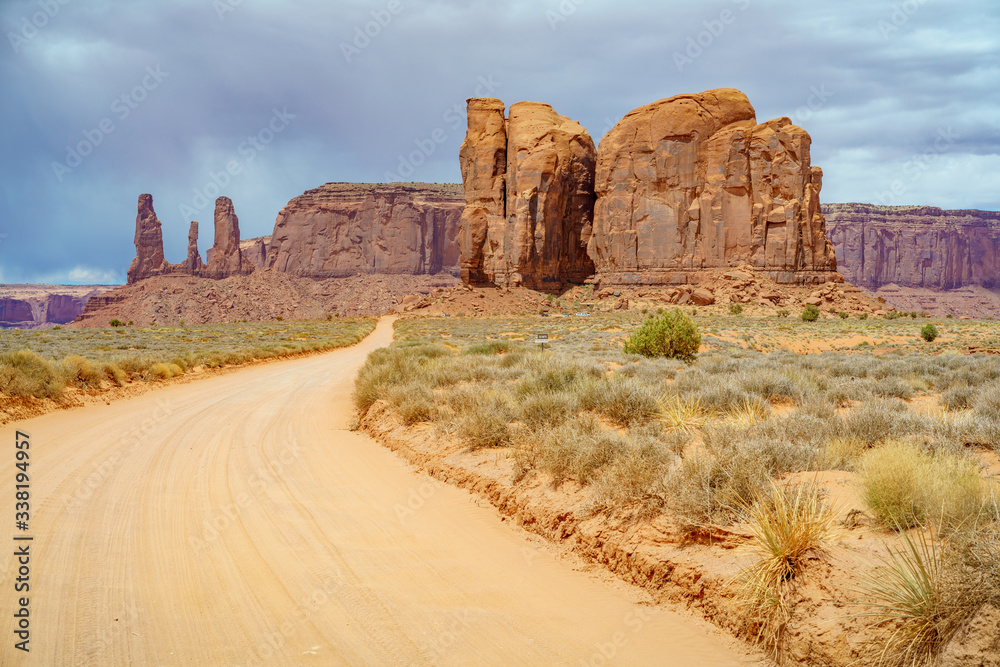the scenic drive in the monument valley, usa the scenic drive in the monument valley, usa