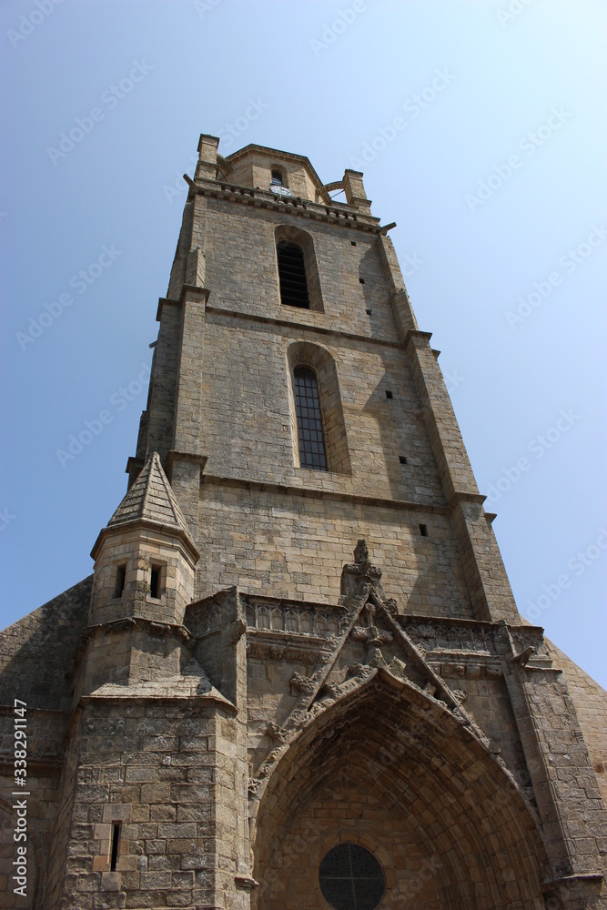 Façade de l'église saint-Guénolé à Batz-sur-Mer